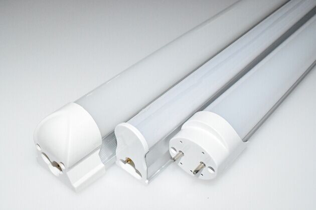 Suure luumeniga 1,2-meetrine alumiiniumist alusega SMD LED-toruvalgusti 5-aastane garantii